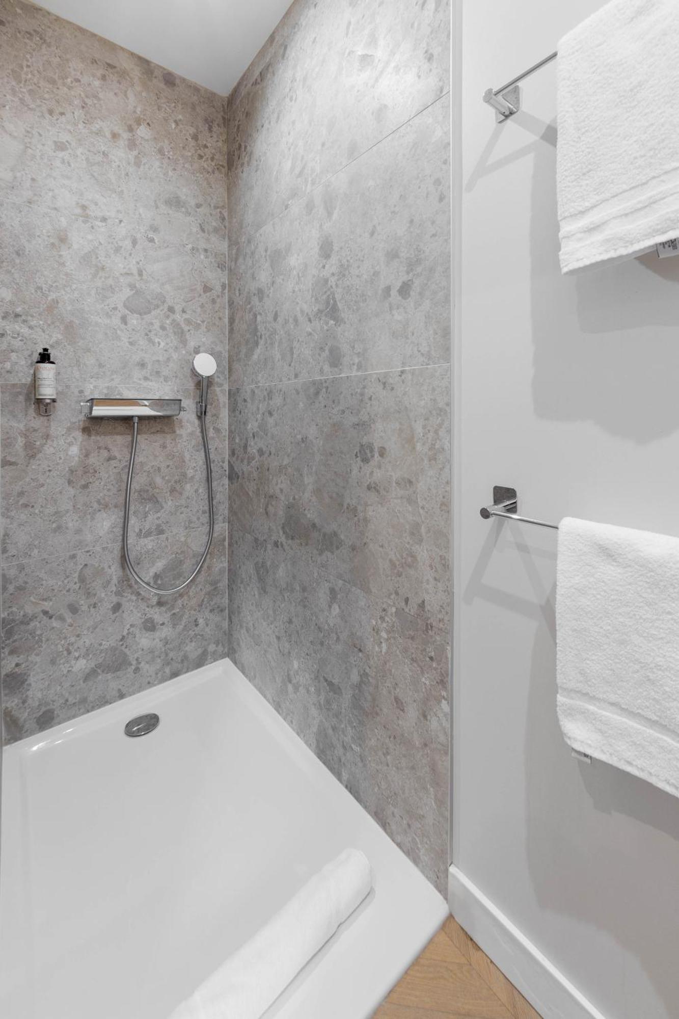 Appart Hotel Coraline - Genas Lyon Eurexpo Zewnętrze zdjęcie